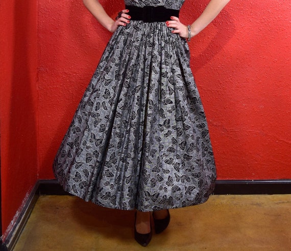 1950s Dress Silver and Black Butterfly Print & Ap… - image 8