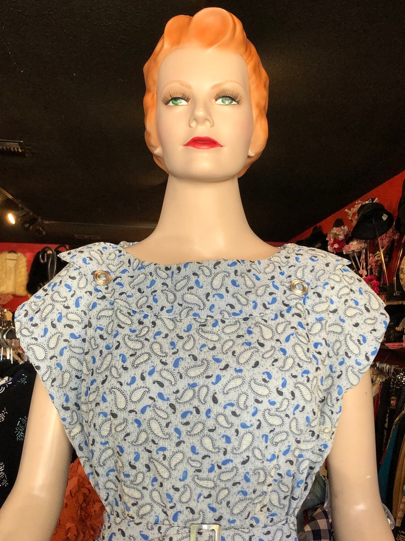 1950s Large Print Dress Blue Paisley Plus Size Nylon Seersucker image 8