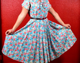 1950s XL Cotton Circle Skirt Floral Dress