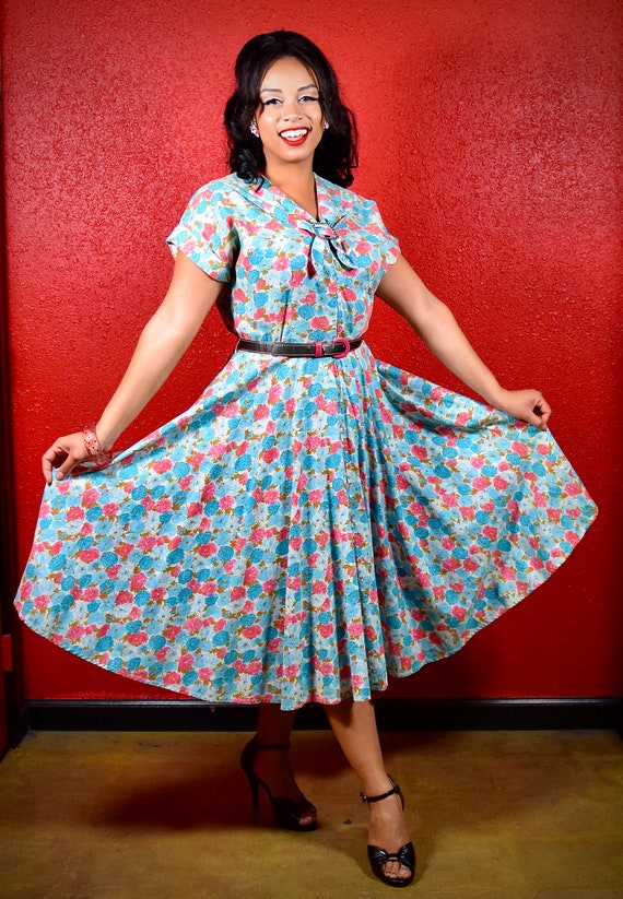 1950s XL Cotton Circle Skirt Floral Dress