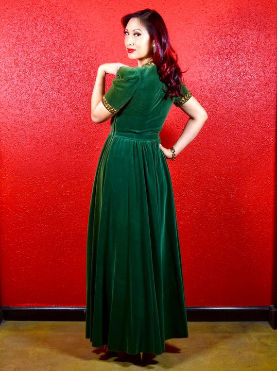 1930s Green Velvet Gown with Unique Stud Detail - Gem