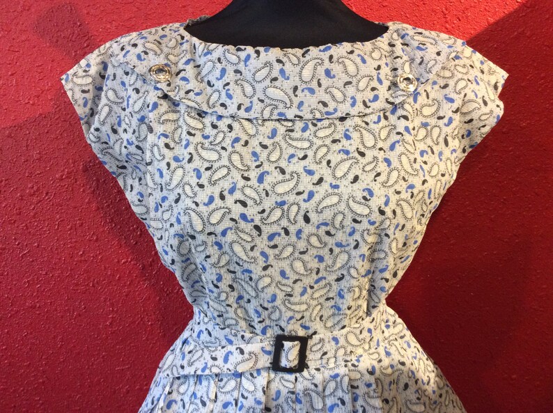 1950s Large Print Dress Blue Paisley Plus Size Nylon Seersucker image 3