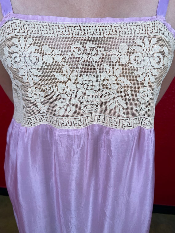 1920s Lavender Silk & Lace Negligee - image 5