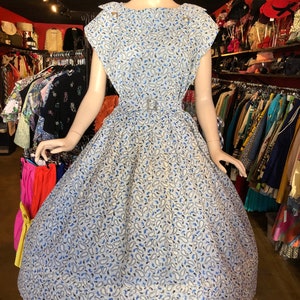 1950s Large Print Dress Blue Paisley Plus Size Nylon Seersucker image 2