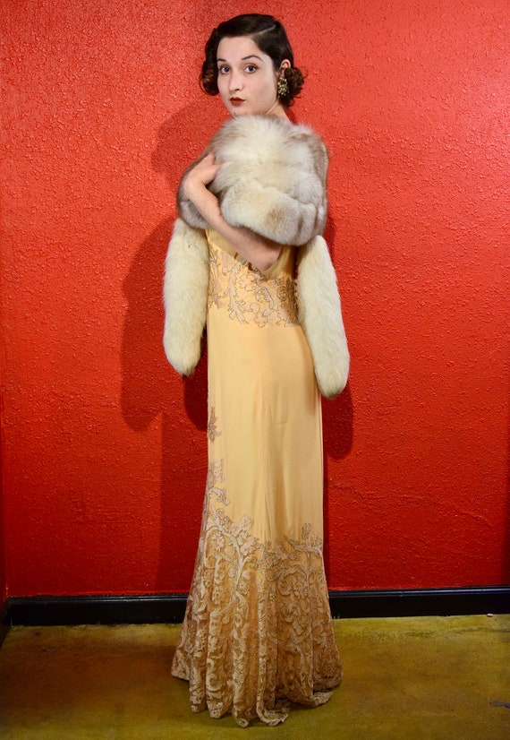 1950s Fox Fur Cape with Removable Tails - image 3