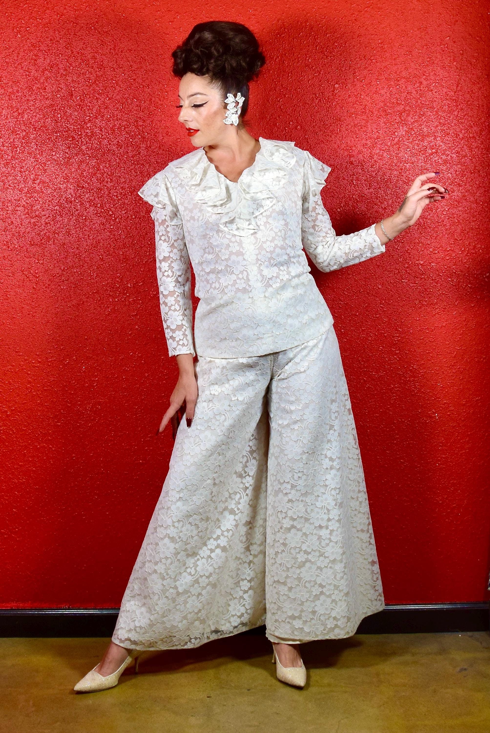 パンツ vintage like lace pants / ivory NOUNLESS VINTAGE LIKE LACE SLIT PANTS（スラックス）｜BOICE