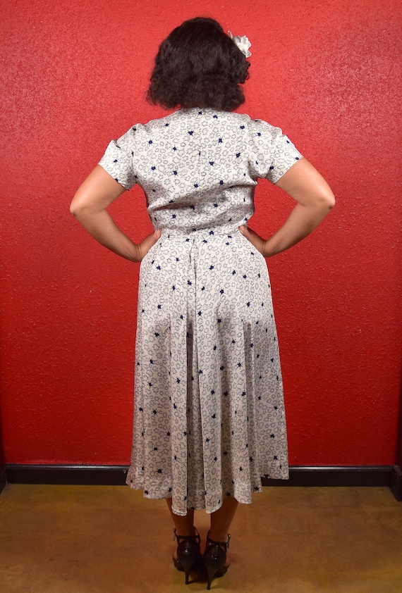 1940s Silk Novelty Print Dress Large - image 5