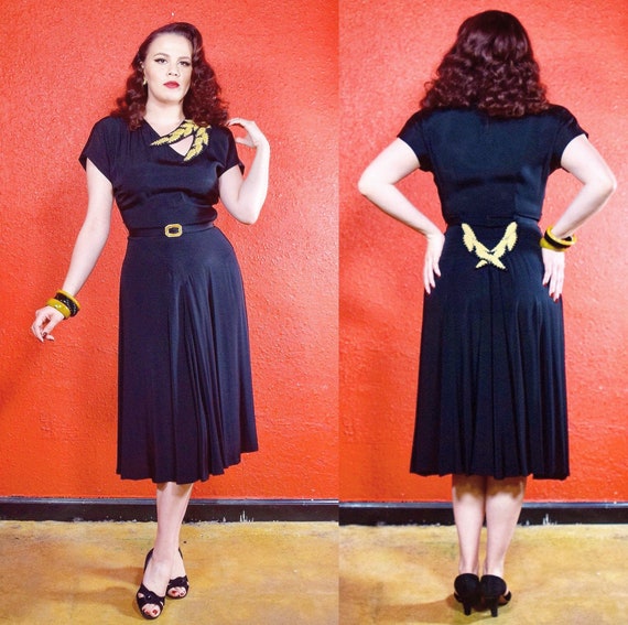 1940s Black Crepe Dress Soutache Detail Keyhole Ne