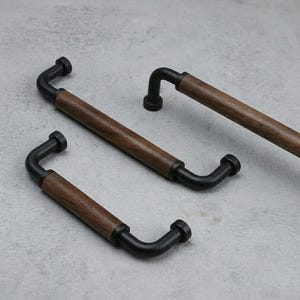 Maniglia nera per mobile con impugnatura in legno di noce, maniglia da cucina scandinava, maniglia moderna per cassetto