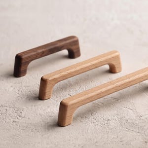 無垢材キャビネットハンドルノブ｜ブナ材＆ウォールナット材引き出し取っ手｜128mm×192mm スカンジナビア風木製家具ノブ