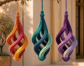 Triple Helix Crochet Wind Spinner Pattern PDF, Hanging Spiral Crochet Decor Tutorial, Outdoor Garden Ornament, Modern Fiber Art