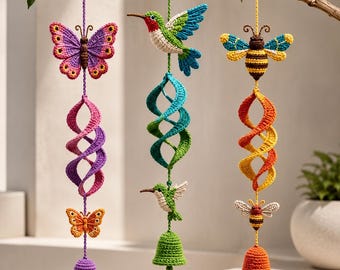 Gehaakte windspinner patroonbundel pdf, vlinder kolibrie bij hangend decor, tuin mobiel haakpatroon