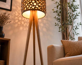 Ręcznie robiona rustykalna lampa podłogowa z drewna tekowego, lampa do salonu z połowy XX wieku