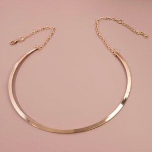 Gold Circular Metal Wire Collar Choker Necklace
