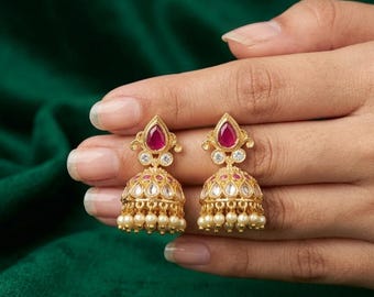 Vergoldete Jhumka-Ohrringe mit Rubin-Rosa-Stein, traditionelles indisches Jhumki, Perlen-Tropfen-Statement Ohrringe, Bollywood Hochzeitsschmuck