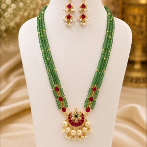 Handmade Long Green Beaded Mala Necklace Set, Multi-Strand Emerald Green Haar with Ruby Pink Pendant, Traditional Indian Wedding Jewelry