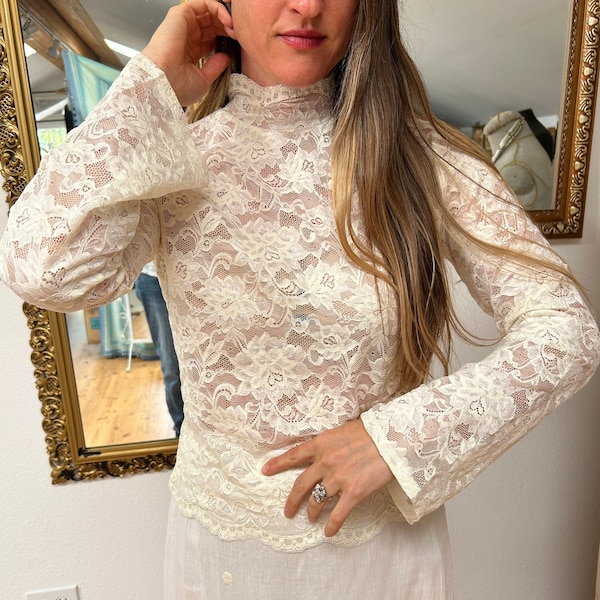 Creamy White Floral Lace SHEER Long Sleeve Top, Choker Mock Neck, Mode Size M