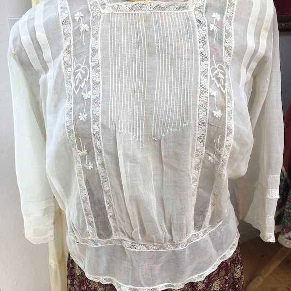 Chemisier victorien transparent en dentelle blanche, dentelle florale avec pinces, taille ajustée, taille XS