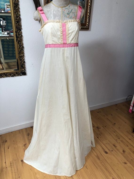 Renaissance Ribbons and Lace 50s Gown, Beige Sweet