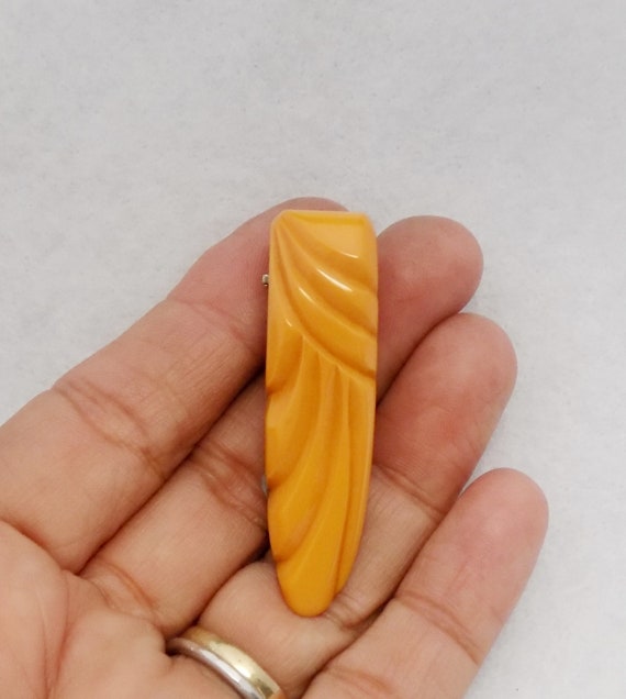 Vintage Leaf Bakelite Clip, Carved Bakelite Dress