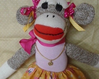 Muñeca mono de calcetín con el signo zodiacal/astrológico de AIRES
