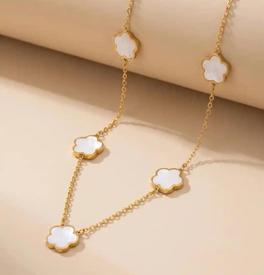 Van Cleef ネックレス ピアス セット ノベルティ Van Cleef & Arpelsの