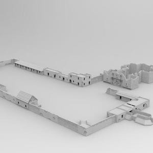 Peut inclure: Un modèle réduit monochrome gris clair imprimé en 3D représentant le complexe de la mission Alamo. La structure miniature présente une disposition en cour rectangulaire avec des murs d'enceinte, des segments de bâtiments et la façade.