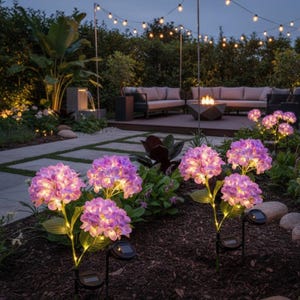 Solar Hydrangea Garden Lights – Waterproof Flower Stakes for Pathway Yard Patio