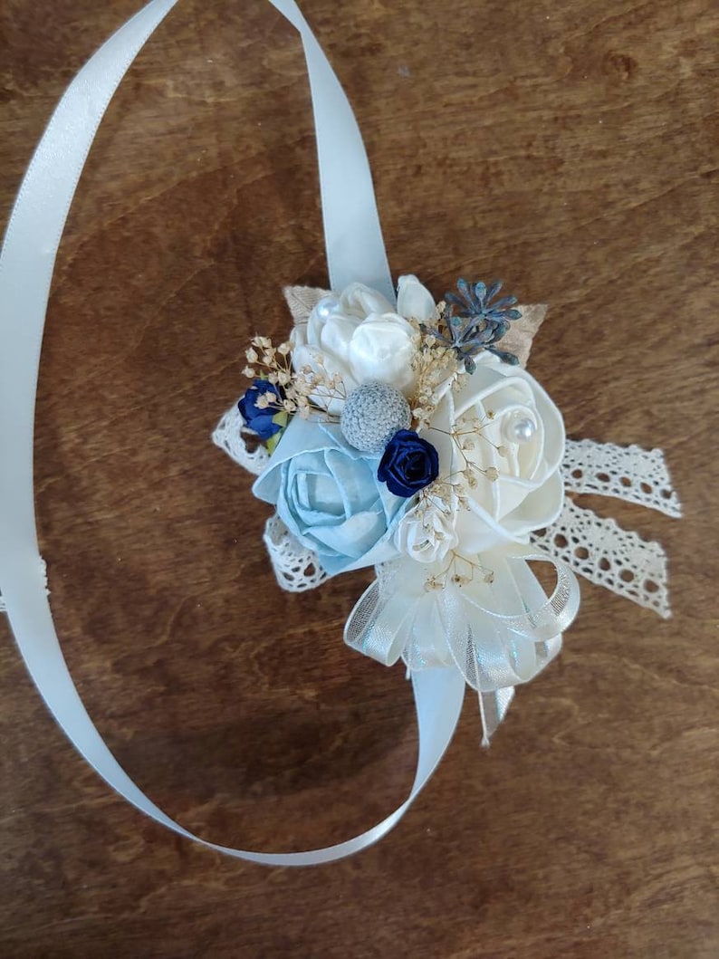 Sola Bouquet navy Blue Cream Corsage Wedding Mothers wrist corsage blue corsage Sola Wood Corsage Ready to ship Corsage