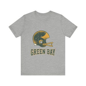 T-shirt de football américain vintage Green Bay avec casque universitaire, style rétro, vêtement unisexe pour supporters, cadeau sportif image 2