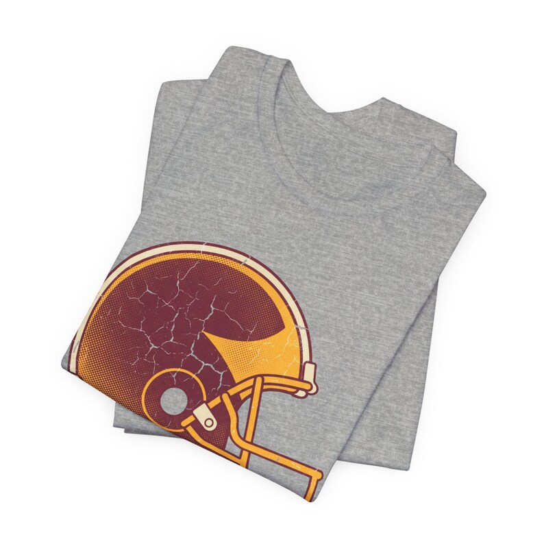 Washington Vintage Varsity Helmet Football Tee, Vintage Game Day Shirt, Sportkleding, Geweldig Cadeau afbeelding 5