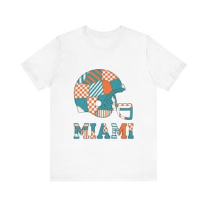 Miami Patchwork-Helm-Footballshirt, Retro-Spieltags-T-Shirt, Unisex-Fanbekleidung, Sportgeschenk Bild 1