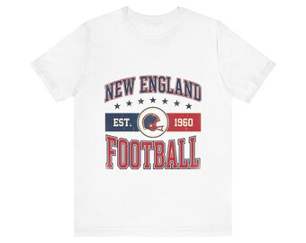 New England Vintage Crest T-Shirt | Football Fan Graphic | Unisex T-Shirt