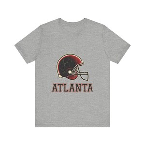 Camiseta de fútbol americano con casco universitario vintage de Atlanta, camiseta vintage para el día del partido, ropa deportiva, gran regalo. imagen 2