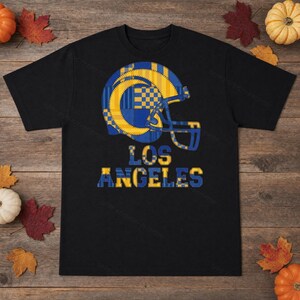 Los Angeles Rams Patchwork Helmet Football Shirt, Retro Game Day Tee, Unisex Fan Apparel, Sports Gift Bild 5