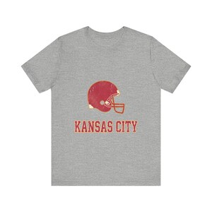 Kansas City Chiefs Spieltags-T-Shirt, Vintage-Football-Fan-Shirt mit College-Helm, Sportshirt im Vintage-Stil Bild 2