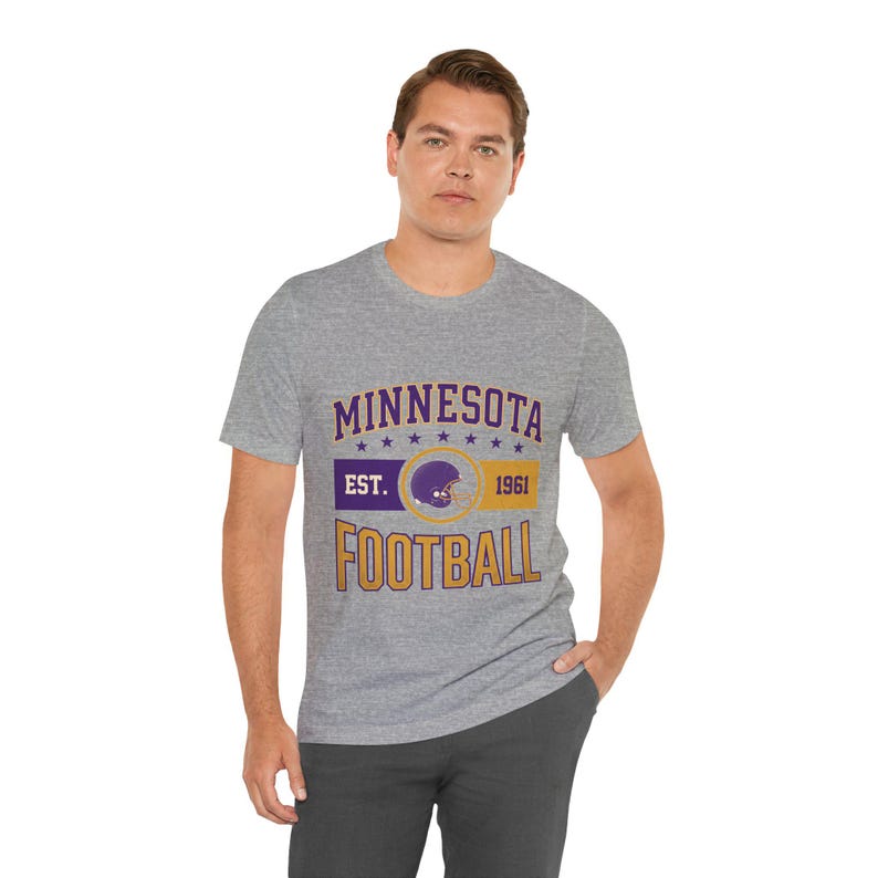 Koszulka z herbem Minnesota Vikings Vintage | Grafika kibica futbolu | Koszulka unisex zdjęcie 8