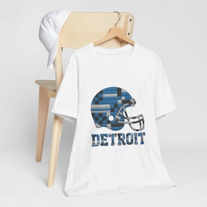 Detroit Patchwork-Football-Shirt mit Helm, Retro-Spieltags-T-Shirt, Unisex-Fanbekleidung, Sportgeschenk Bild 4