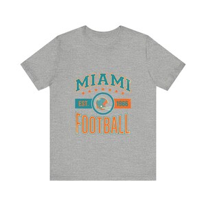 Miami Vintage Crest T-shirt | Fotbollsfangrafik | Unisex T-shirt bild 2