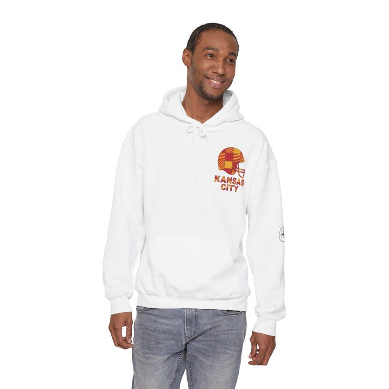 Kansas City Chiefs Patchwork-Helm-Hoodie, Retro-Football-Sweatshirt, Spieltagspullover, Fan-Hoodie Bild 2