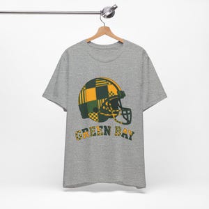 Camiseta de fútbol americano Green Bay Patchwork Helmet Football Shirt, camiseta retro para el día del partido, ropa unisex para aficionados, regalo deportivo imagen 6