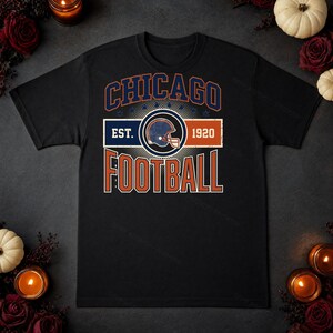 Logo vintage de l'équipe de football américain de Chicago (PNG), design rétro universitaire par sublimation, téléchargement numérique image 5