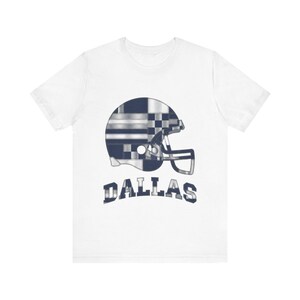 Dallas Game Day T-shirt, patchwork helm voetbalfan shirt, vintage stijl sportshirt afbeelding 1