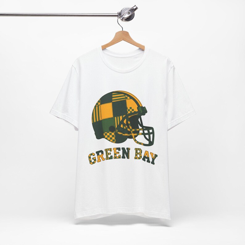 Camiseta de fútbol americano Green Bay Patchwork Helmet Football Shirt, camiseta retro para el día del partido, ropa unisex para aficionados, regalo deportivo imagen 5