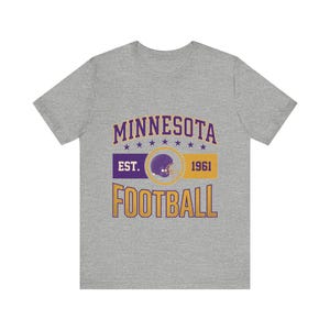 Koszulka z herbem Minnesota Vikings Vintage | Grafika kibica futbolu | Koszulka unisex zdjęcie 2