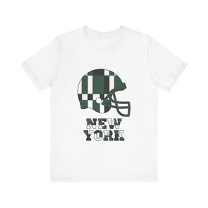 New Yorker Football-Shirt mit grünem und weißem Patchwork-Helm, Vintage-Shirt für den Spieltag, Sportbekleidung, tolles Geschenk Bild 1