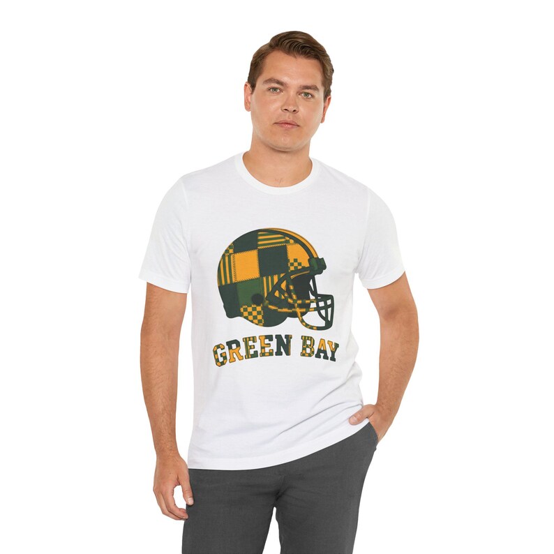 Camiseta de fútbol americano Green Bay Patchwork Helmet Football Shirt, camiseta retro para el día del partido, ropa unisex para aficionados, regalo deportivo imagen 7