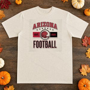 Escudo vintage de los Arizona Cardinals, imagen PNG de fútbol americano, diseño retro universitario para sublimación, descarga digital. imagen 2