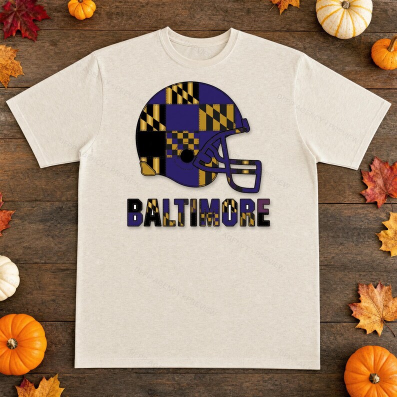 Camiseta de fútbol americano Baltimore Patchwork Helmet Football Shirt, camiseta retro para el día del partido, ropa unisex para aficionados, regalo deportivo imagen 4