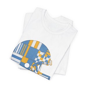 Camiseta de fútbol americano Los Angeles Powder Blue & Gold Patchwork Helmet, camiseta retro para el día del partido, ropa unisex para aficionados, regalo deportivo imagen 5